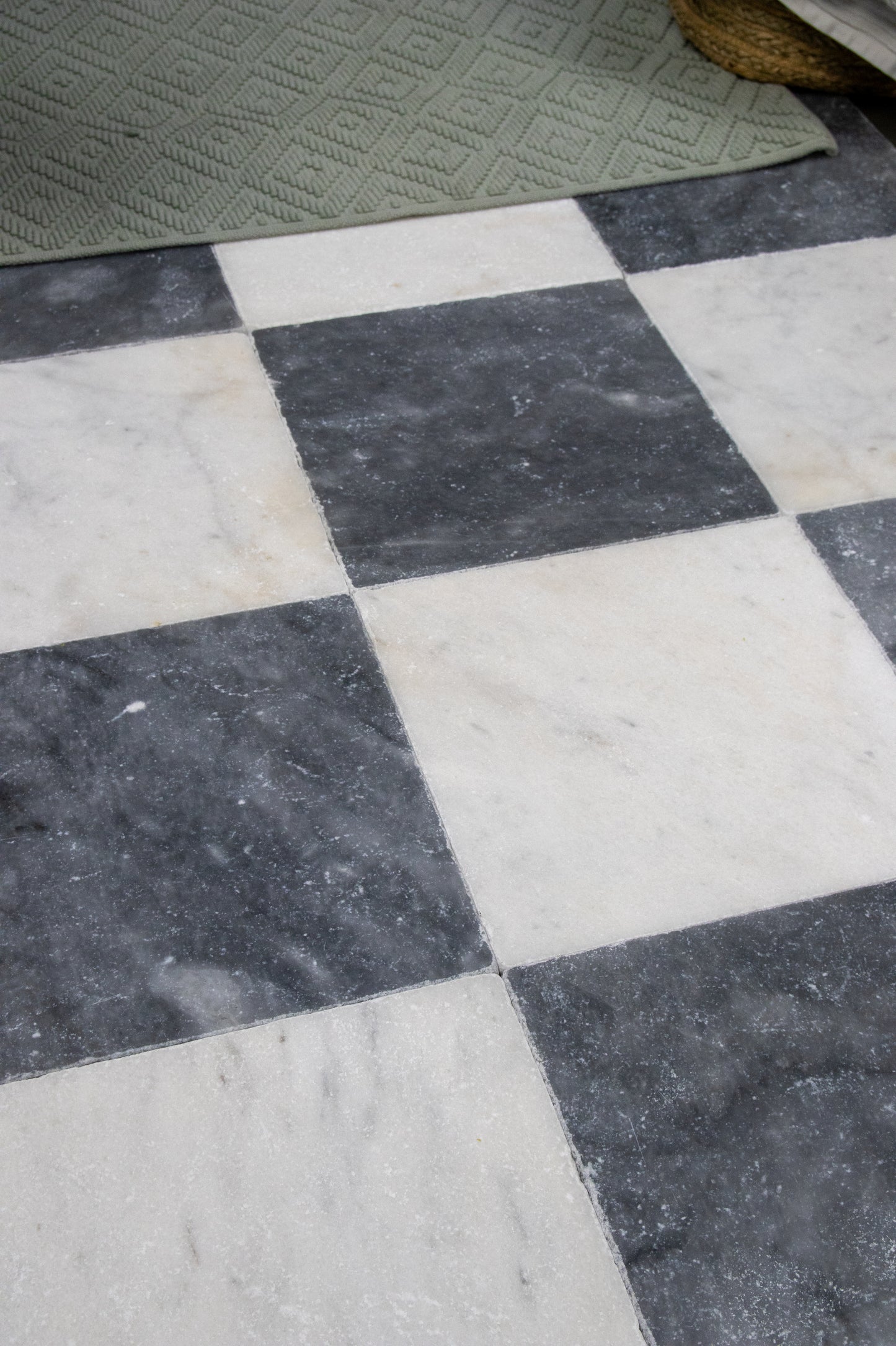 Alpi Carrara Marble Tumbled Square