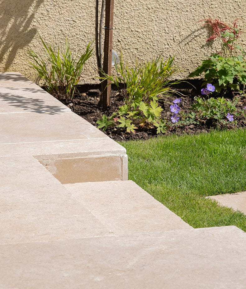 buscot-limestone-tumbled-&-etched-finish