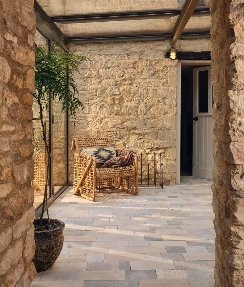 castilan-cobbles-tumbled-finish